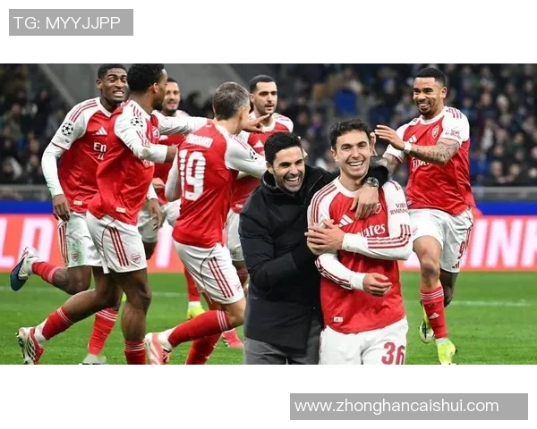 国米逆转阿森纳夺足总杯争议判罚引发全场热议