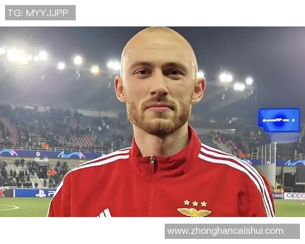 阿森纳友谊赛大胜本菲卡红牌事件引发全场热议与激情