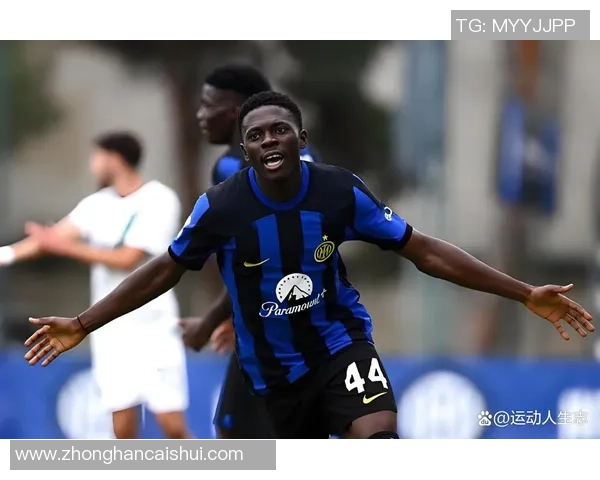 里昂大胜AC米兰6-2补时争议进球引发全场热议 里昂大胜AC米兰6-2补时争议进球引发全场热议