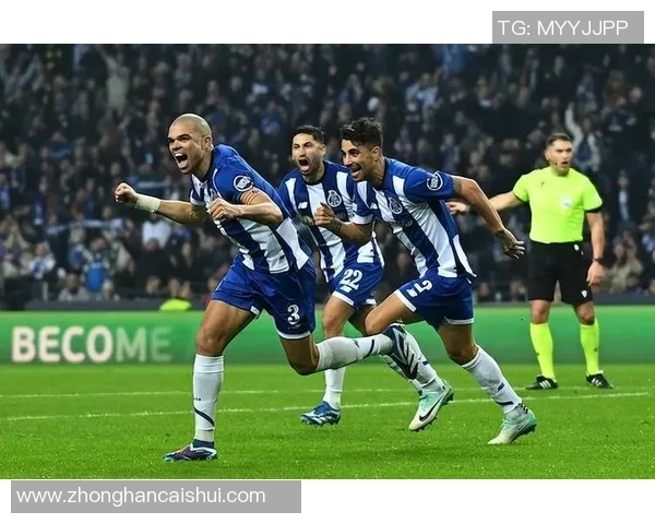 欧冠激战：多特蒙德逆转波尔图乌龙球成比赛转折点引发热议